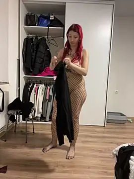 Alissa kiss online show from February 2025 06:04:02 PM