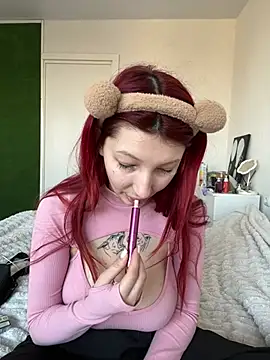 Alissa kiss online show from February 2025 02:54:02 PM