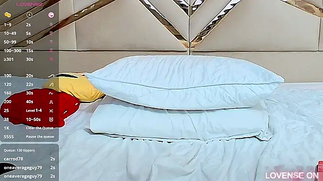 Snapshot of hornybarelylegalgirl chatting on March 2025 09:19:02 AM hornybarelylegalgirl online show from March 2025 09:19:02 AM