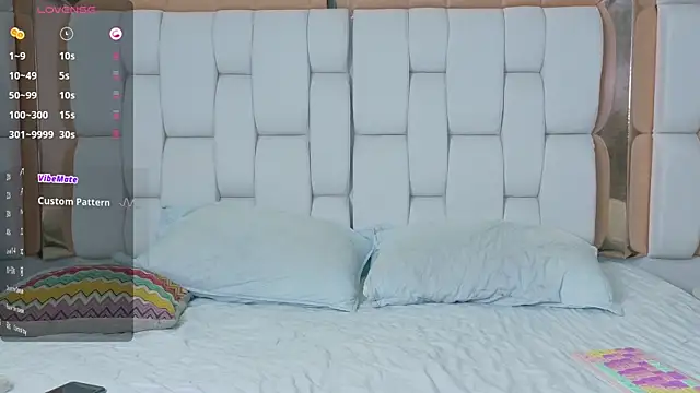 Snapshot of hornybarelylegalgirl chatting on September 2025 07:25:02 PM hornybarelylegalgirl online show from September 2025 07:25:02 PM