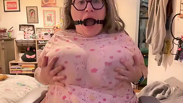 MimiParis online show from January 2025 04:22:02 PM