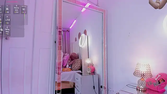 Snapshot of CoralHarmon chatting on October 2025 10:41:01 PM CoralHarmon online show from October 2025 10:41:01 PM