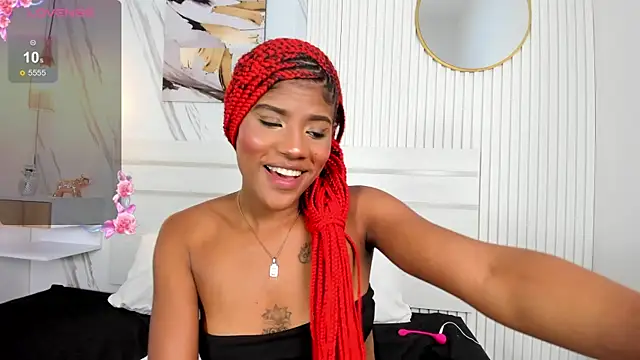 Sara Lewwis online show from February 2025 02:40:01 PM