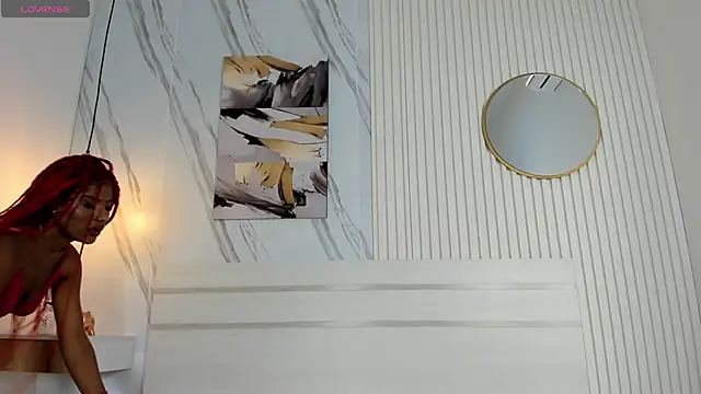 Sara Lewwis online show from February 2025 12:29:02 PM