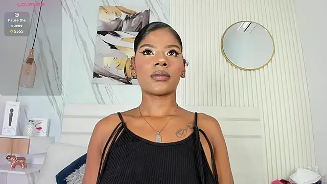 Sara Lewwis online show from September 2025 11:24:02 AM