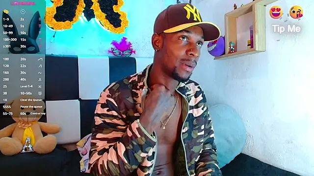 Snapshot of Aroonpapisex chatting on March 2026 12:44:01 PM Aroonpapisex online show from March 2026 12:44:01 PM