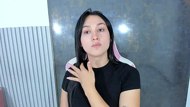 lana boomer online show from December 2025 08:37:02 PM