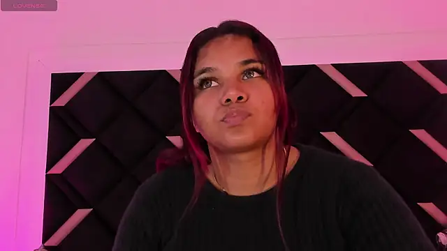 Carolina Evanss online show from March 2025 03:33:01 AM