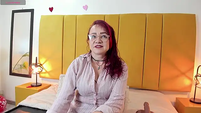 Lupiita223 online show from February 2026 02:16:02 PM