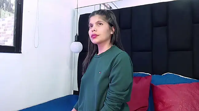 Snapshot of cutehanna1 chatting on January 2025 08:17:01 PM cutehanna1 online show from January 2025 08:17:01 PM