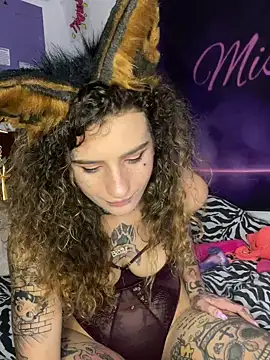 Snapshot of BlazyKitsune- chatting on December 2024 01:38:02 PM BlazyKitsune- online show from December 2024 01:38:02 PM