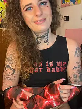 Snapshot of BlazyKitsune- chatting on February 2025 03:32:02 PM BlazyKitsune- online show from February 2025 03:32:02 PM