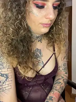 Snapshot of BlazyKitsune- chatting on March 2025 01:18:01 PM BlazyKitsune- online show from March 2025 01:18:01 PM