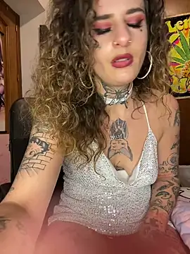 Snapshot of BlazyKitsune- chatting on March 2025 11:47:02 PM BlazyKitsune- online show from March 2025 11:47:02 PM