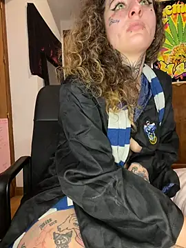 Snapshot of BlazyKitsune- chatting on March 2025 02:48:02 PM BlazyKitsune- online show from March 2025 02:48:02 PM