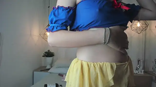 Theia moon online show from December 2024 12:49:01 PM