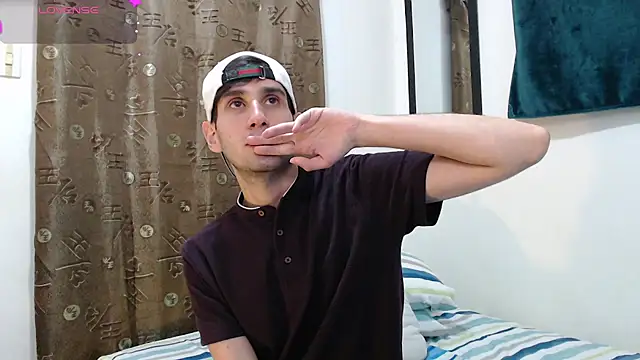 Thhiago tay online show from November 2025 07:05:01 PM