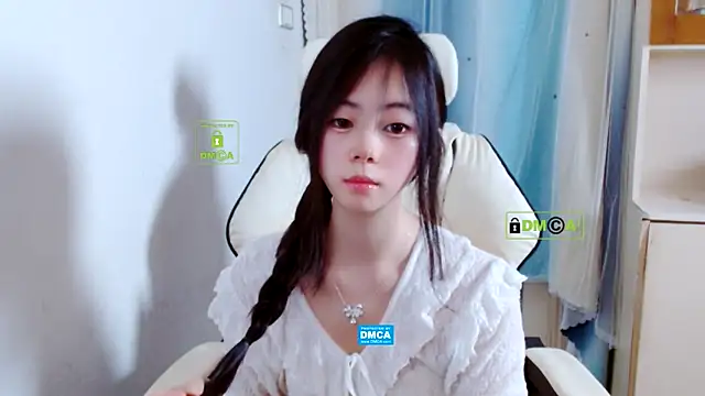 xiyao1314 online show from November 2025 05:51:02 AM