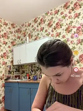 Snapshot of MiraMiss chatting on June 2026 05:02:02 PM MiraMiss online show from June 2026 05:02:02 PM