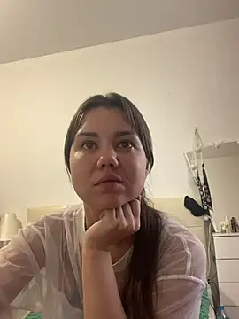 Snapshot of MiraMiss chatting on July 2026 07:33:02 AM MiraMiss online show from July 2026 07:33:02 AM