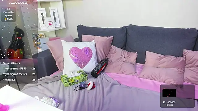 Snapshot of BritneyLix chatting on December 2024 12:37:01 PM BritneyLix online show from December 2024 12:37:01 PM