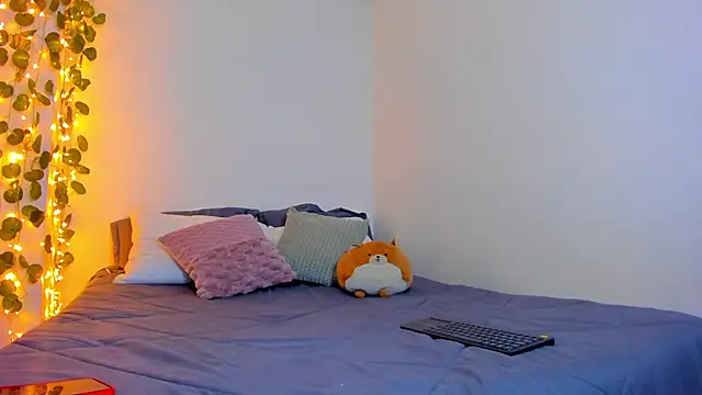 emillyhills online show from January 2025 07:50:01 AM