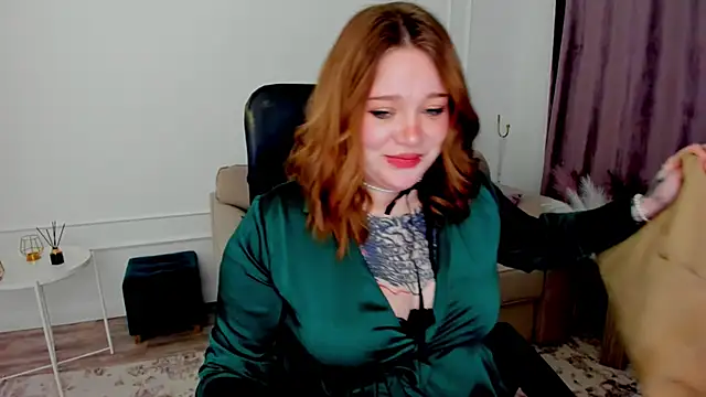 MoonLghte online show from January 2025 04:59:01 AM