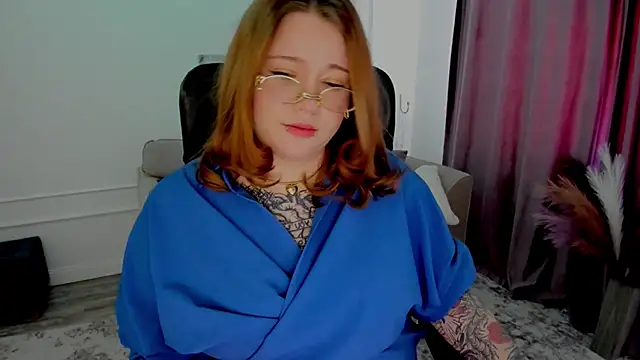 MoonLghte online show from January 2025 06:42:01 AM