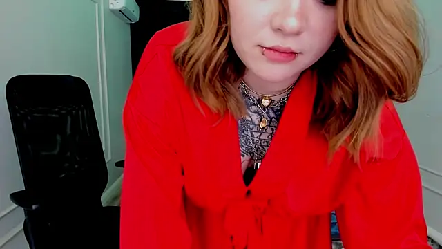 MoonLghte online show from January 2025 05:37:02 PM