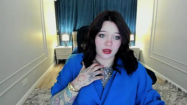 MoonLghte online show from February 2025 07:43:02 PM