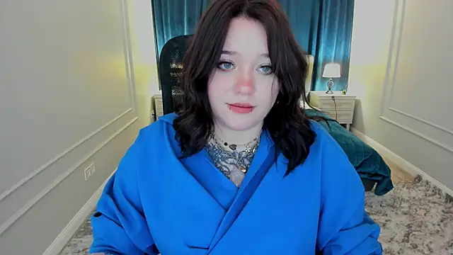 MoonLghte online show from March 2025 08:00:01 PM