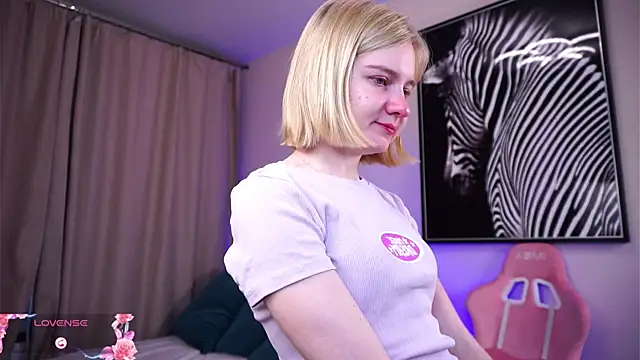 OdelinaFicken online show from October 2025 05:55:01 AM