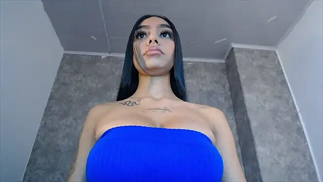 Snapshot of Tiffanny chatting on January 2025 01:21:01 PM Tiffanny online show from January 2025 01:21:01 PM