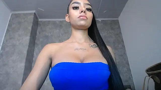 Snapshot of Tiffanny chatting on January 2025 06:27:02 PM Tiffanny online show from January 2025 06:27:02 PM