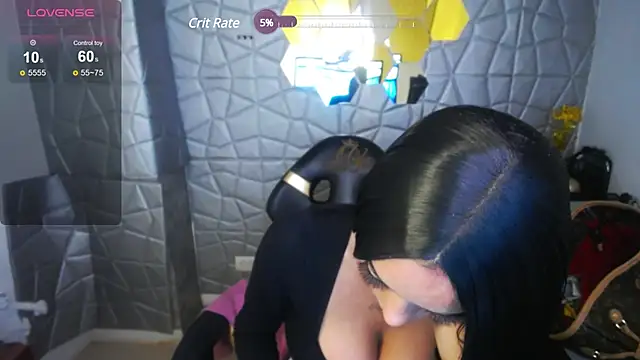 Snapshot of Tiffanny chatting on February 2025 10:06:02 PM Tiffanny online show from February 2025 10:06:02 PM