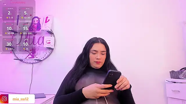 mia johns  online show from October 2025 05:26:02 AM