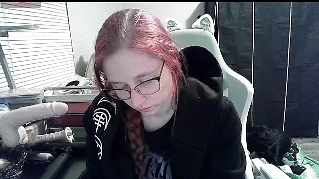 LilyFoxxx online show from January 2025 05:00:01 AM