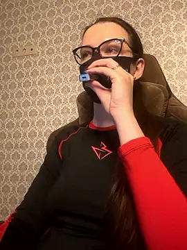 MoonKseni online show from December 2024 07:17:02 AM