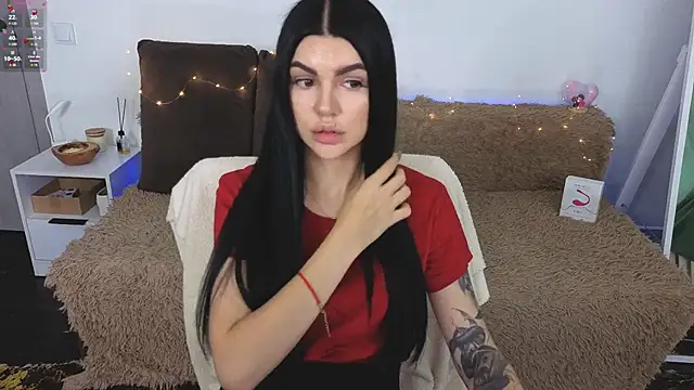 Snapshot of Tiffany_lab chatting on September 2025 12:05:02 PM Tiffany lab online show from September 2025 12:05:02 PM