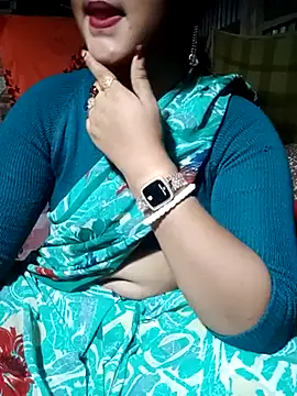 Snapshot of Super-Couple chatting on March 2025 02:34:02 PM Super-Couple online show from March 2025 02:34:02 PM