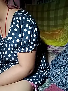 Snapshot of Super-Couple chatting on March 2025 06:49:02 AM Super-Couple online show from March 2025 06:49:02 AM