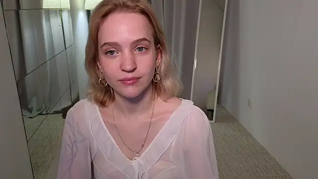 Snapshot of lolly_pie chatting on December 2024 05:37:01 PM lolly pie online show from December 2024 05:37:01 PM