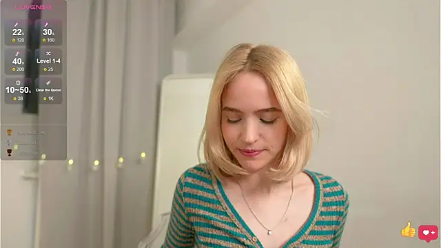 Snapshot of lolly_pie chatting on December 2024 02:38:02 PM lolly pie online show from December 2024 02:38:02 PM