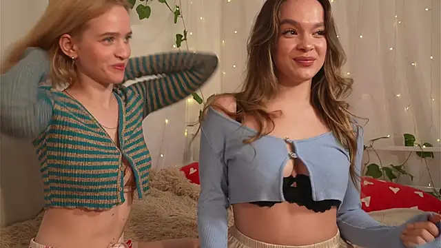 Snapshot of lolly_pie chatting on December 2024 03:23:01 PM lolly pie online show from December 2024 03:23:01 PM