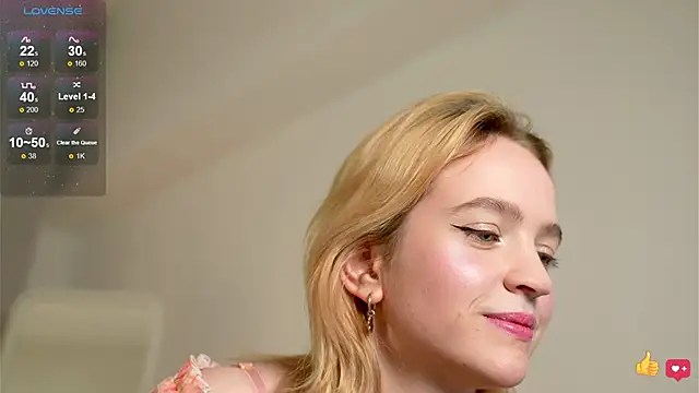 Snapshot of lolly_pie chatting on February 2025 04:20:02 PM lolly pie online show from February 2025 04:20:02 PM