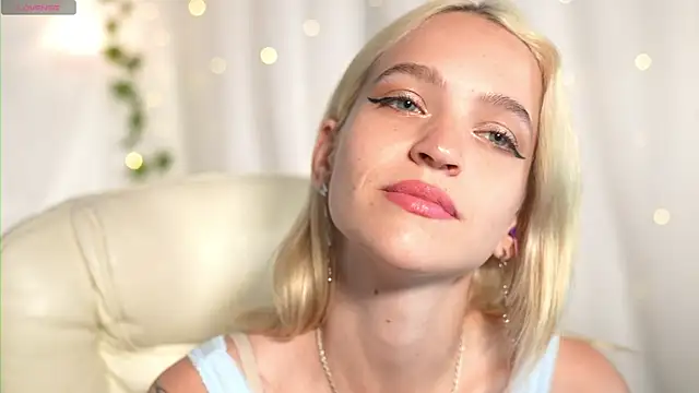 Snapshot of lolly_pie chatting on September 2025 08:52:02 AM lolly pie online show from September 2025 08:52:02 AM