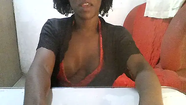 Snapshot of maisinha3193 chatting on July 2026 11:31:01 PM maisinha3193 online show from July 2026 11:31:01 PM