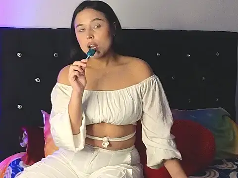 Sweet xuee18 online show from March 2026 12:12:01 AM