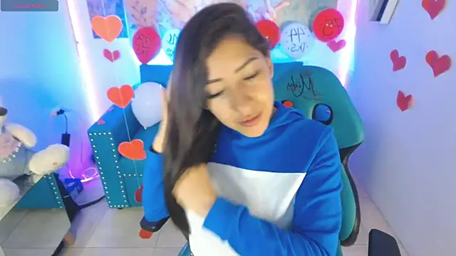 Sofi hot 4m online show from February 2025 01:21:02 PM