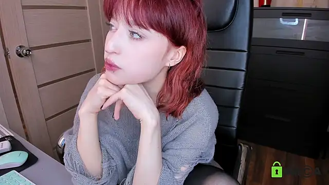 ElizaNik  online show from May 2026 11:12:03 PM